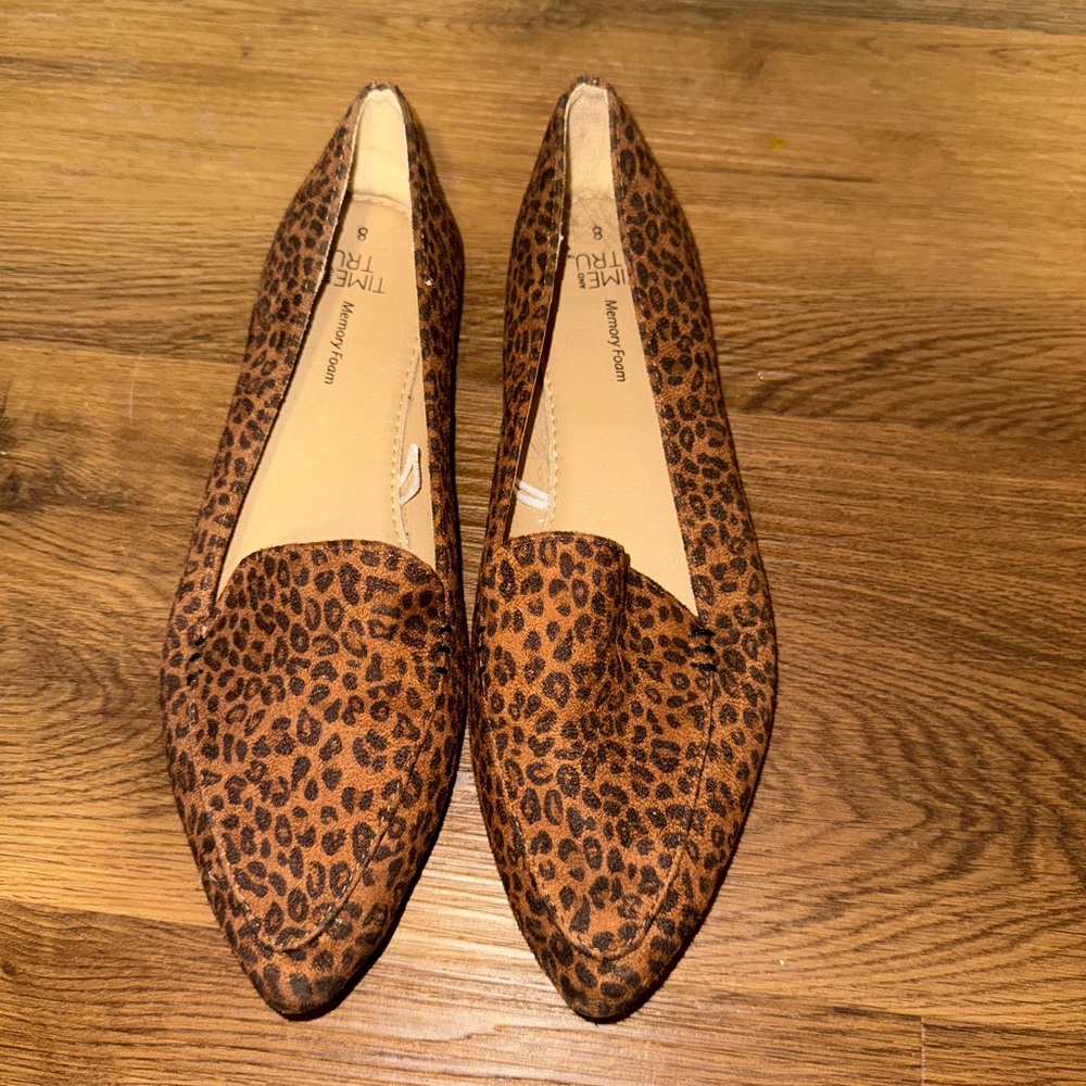 Time and Tru Brown Leopard Women's Loafers